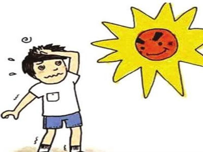 夏天天气炎热,患者需做好防护